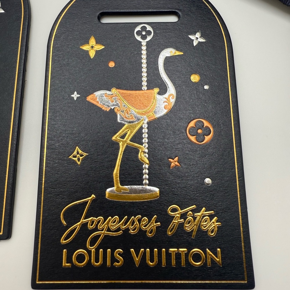 New! Louis Vuitton limited edition holiday LV tag and ribbon - Picture 2 of 6